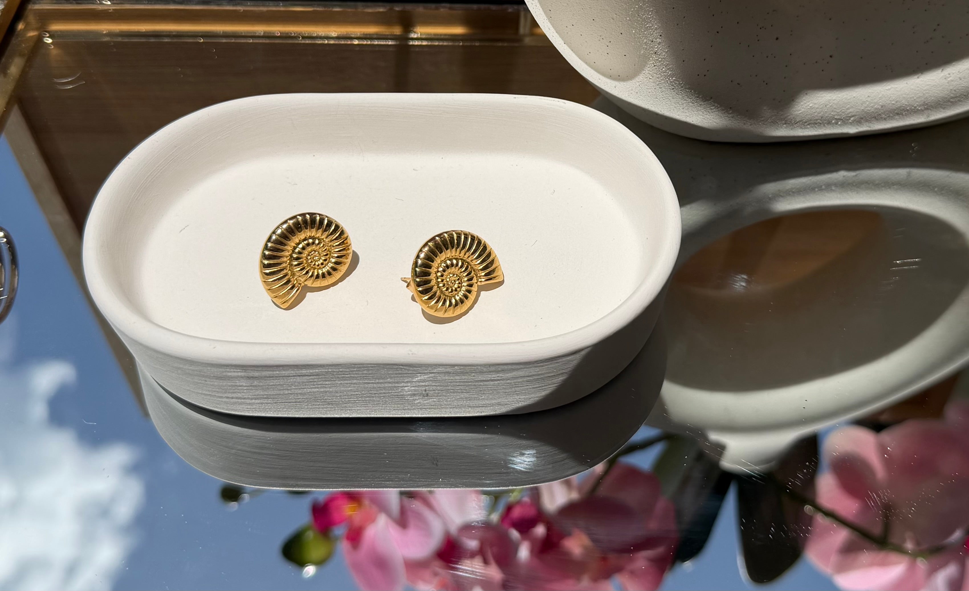Caracola earrings