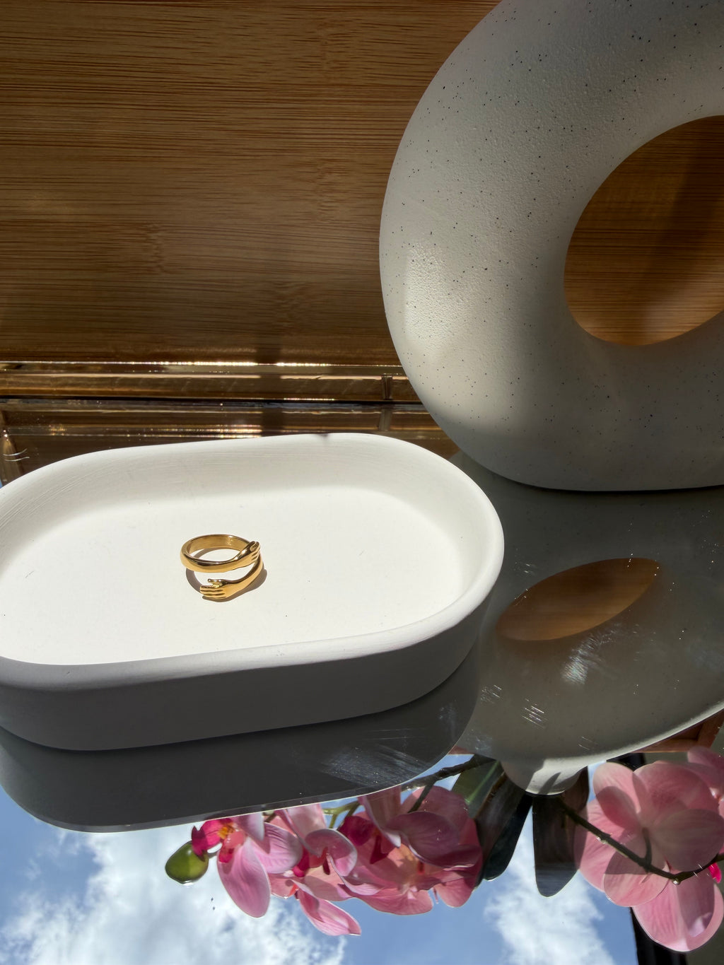 Hug Ring